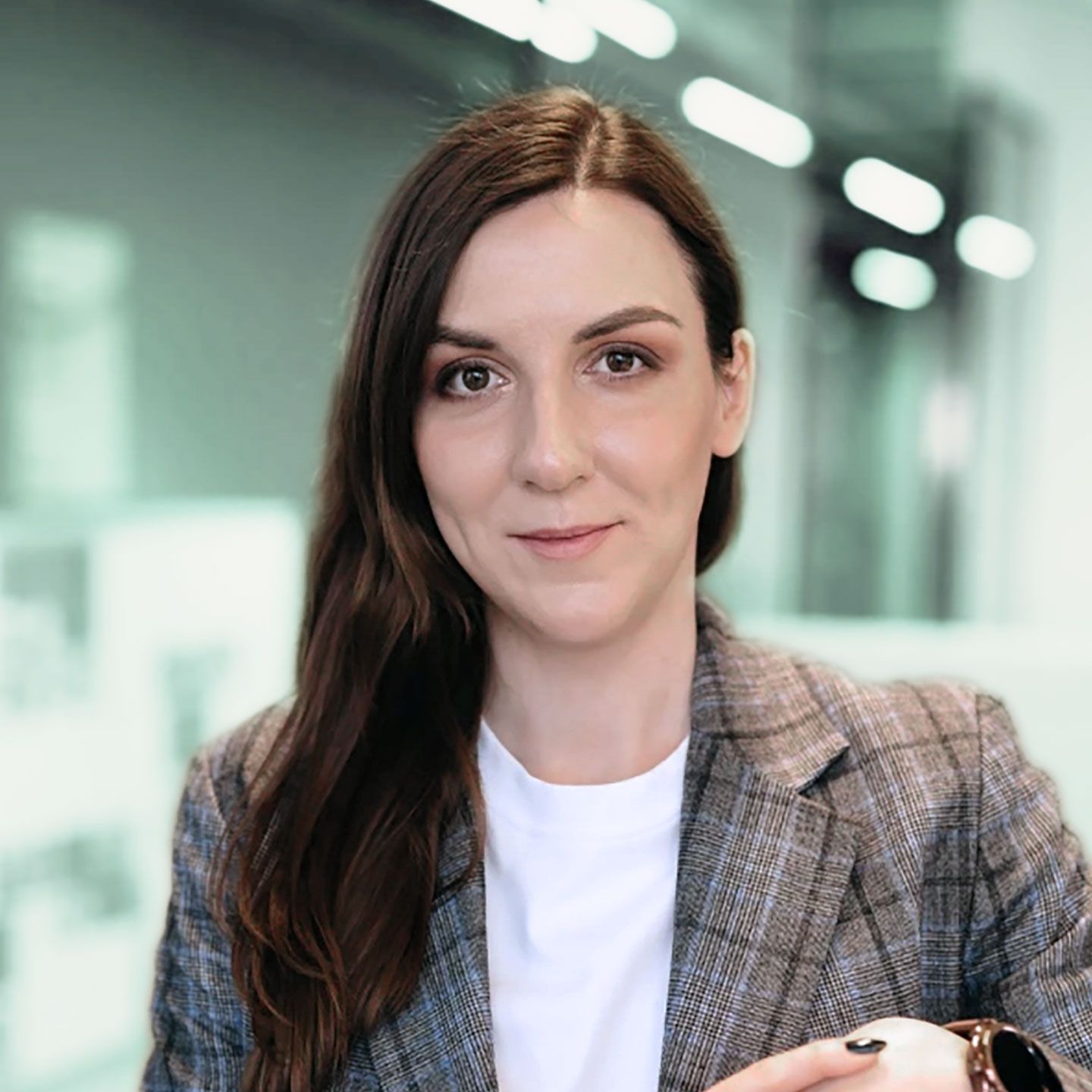 „Időt szánunk arra, hogy minden érintett számára optimális megoldást találjunk” – mondja Irina Berzkalne, a biztosított befektetések vezetője. Irina Berzkalne, Head of Secured Investments